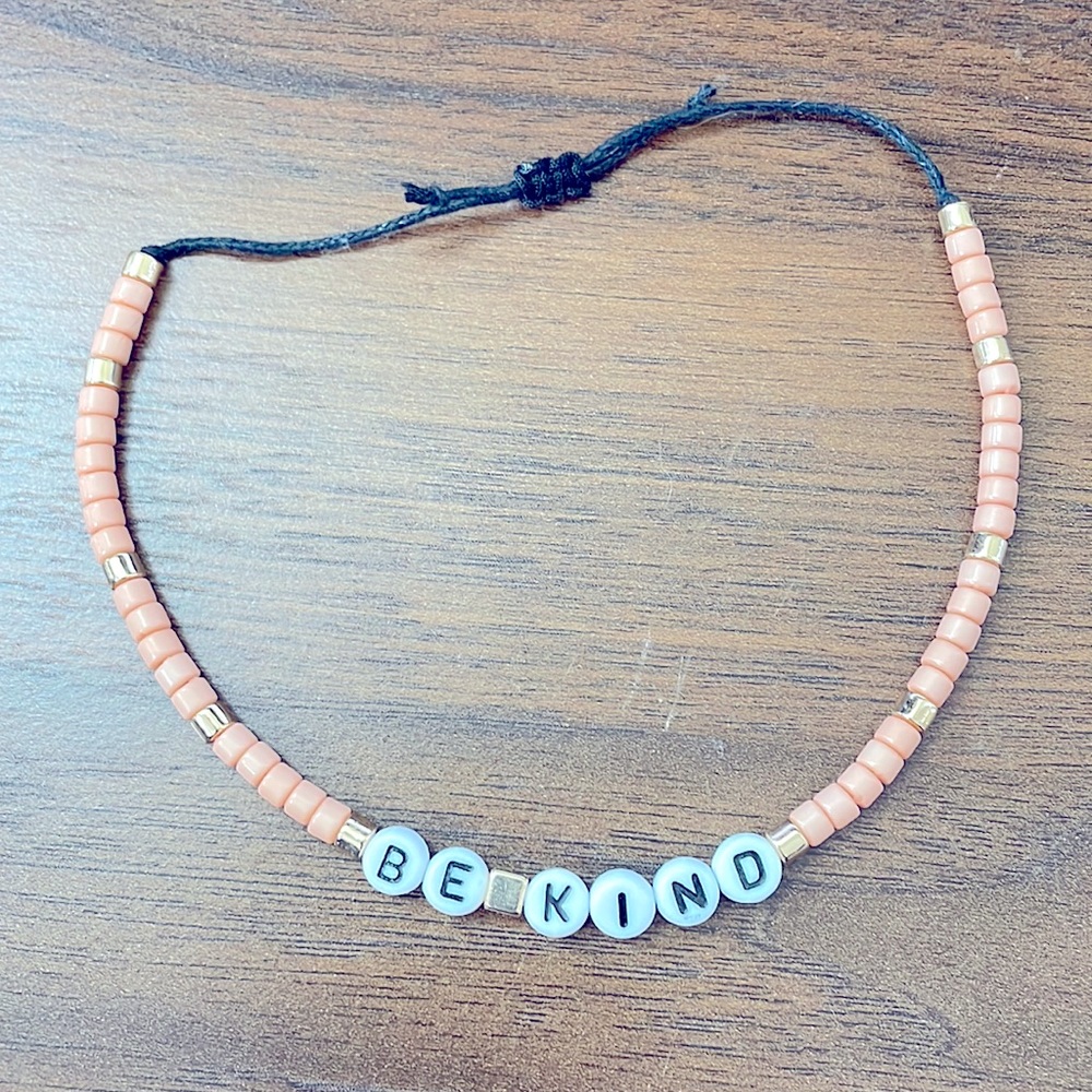 Be Lind anklet